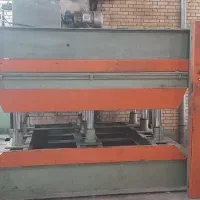 پرس گرم حرارتی درب نجاری روکش طبیعی ام دی اف لترون|ماشینآلات صنعتی|مشهد, چهاربرج|دیوار