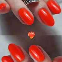 خدمات ناخن و پیرسینگ