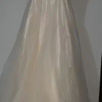 لباس عقد.|لباس|شهریار, شهریار|دیوار