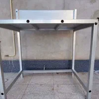 میز و دو عدد تخته فایبرگلاس