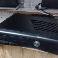 xbox 360 slim|کنسول، بازی ویدئویی و آنلاین|قم, قلعه صدری|دیوار