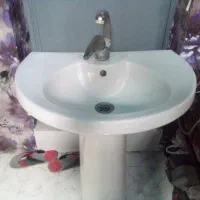 روشویی وتوالت فرنگی وشیرحمام ودستشویی