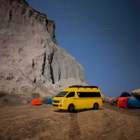 سرویس دهی ثابت و دربستی با ون وانا . هایس 14 نفره