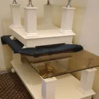 میز و دو تا عسلی