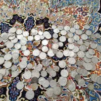 تعدادی سکه قدیمی تعداد زیاد