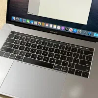 مک بوک پرو i9 رم 32 و یک ترا با ۴ گیگ گرافیک تخصصی