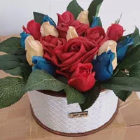 باکس گل رز لمسی