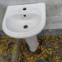 روشویی پایه دار|لوازم سرویس بهداشتی|بیرجند, |دیوار