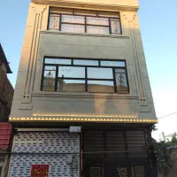 ملک-فروشی