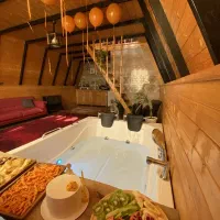 کلبه دیار در دل جنگل لفور|اجارهٔ کوتاه‌مدت ویلا و باغ|مرزیکلا, |دیوار