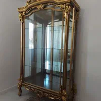 بوفه چوبی - ویترین