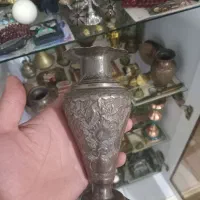 گلدان کهنه