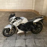 اپاچی 180