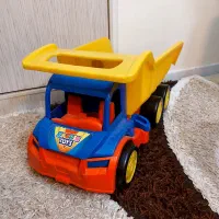 کامیون اسباب بازی