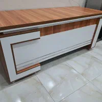 میز مدیریتی و کارمندی