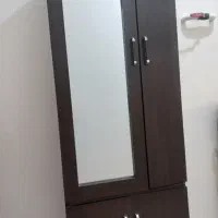 جاکفشی و جالباسی