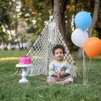 عکاسی کودک در فضای باز و آتلیه