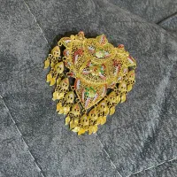 سنجاق سینه و گوشواره