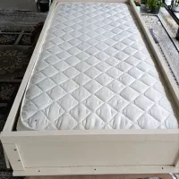 تخت تک نفره همراه با تشک
