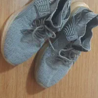 کتونی|کیف، کفش، کمربند|رشت, چله خانه|دیوار