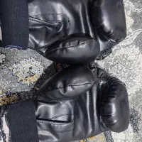 دستکش بوکس و بیضه بند