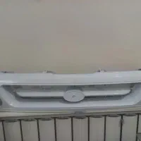 جلو پنجره پراید