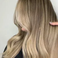 تخفیف یلدامدل رنگ مو بالیاژلایت دکلره آمبره سامبره