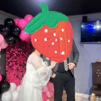 لباس|لباس|رشت, عینک|دیوار