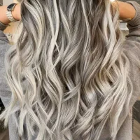 رنگ ولایت واحیا مو بهترین متریال وارداتی قیمت عالی