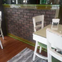 کانتر رستورانی با نمای آجر