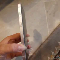 آیفون ۱۳در حد تازه آنباکس شده با اپل واچ