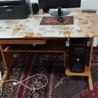 جاکفشی میز کامپیوتر و صندلی