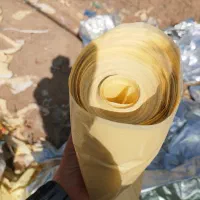 خریدار رول زرد و سفید روغنی