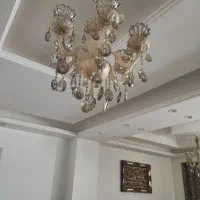 دو عدد لوستر و دو عدد دیوار کوب