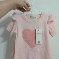 تعدادی لباس نو بچگانه