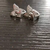 گوشواره ژوپینگ|بدلیجات|مشهد, کوه سنگی|دیوار