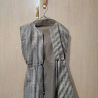 پالتوومانتو|لباس|الیگودرز, |دیوار