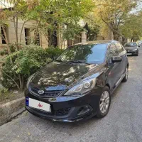 ام وی ام 315 هاچبک