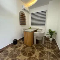 اجاره اتاق ناخن ومژه