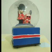 عروسک|اسباب‌‌بازی|شیراز, بریجستون|دیوار