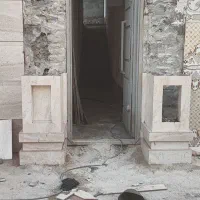 اجرای کاشی سرامیک و سنگ نما بدنه کف