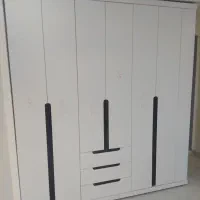 شاگرد برای نصب کابینت و کمد دیواری