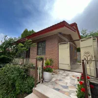 اجاره ویلا جنگلی جکوزی داردر باغ بهادران باغبادران