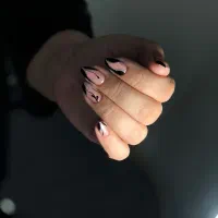کاشت ناخن ۳۵۰