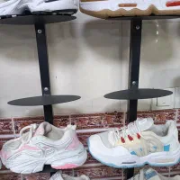 دکور کتونی فروشی