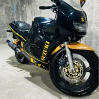 موتورسنگین (سوزوکی RF400)