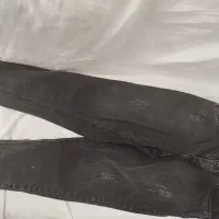 تعدادی کفش و لباس|لباس|شیراز, طلاب|دیوار