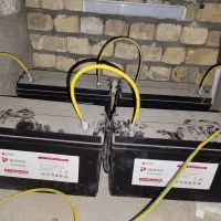 سانورتر و باطری ژل سپاهان 100امپر خورشیدی