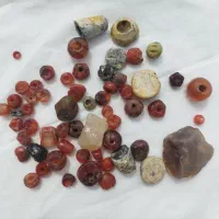 مهره های قدیمی عقیق