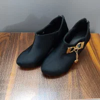 کفش مجلسی|کیف، کفش، کمربند|پاکدشت, پاکدشت (مامازند)|دیوار